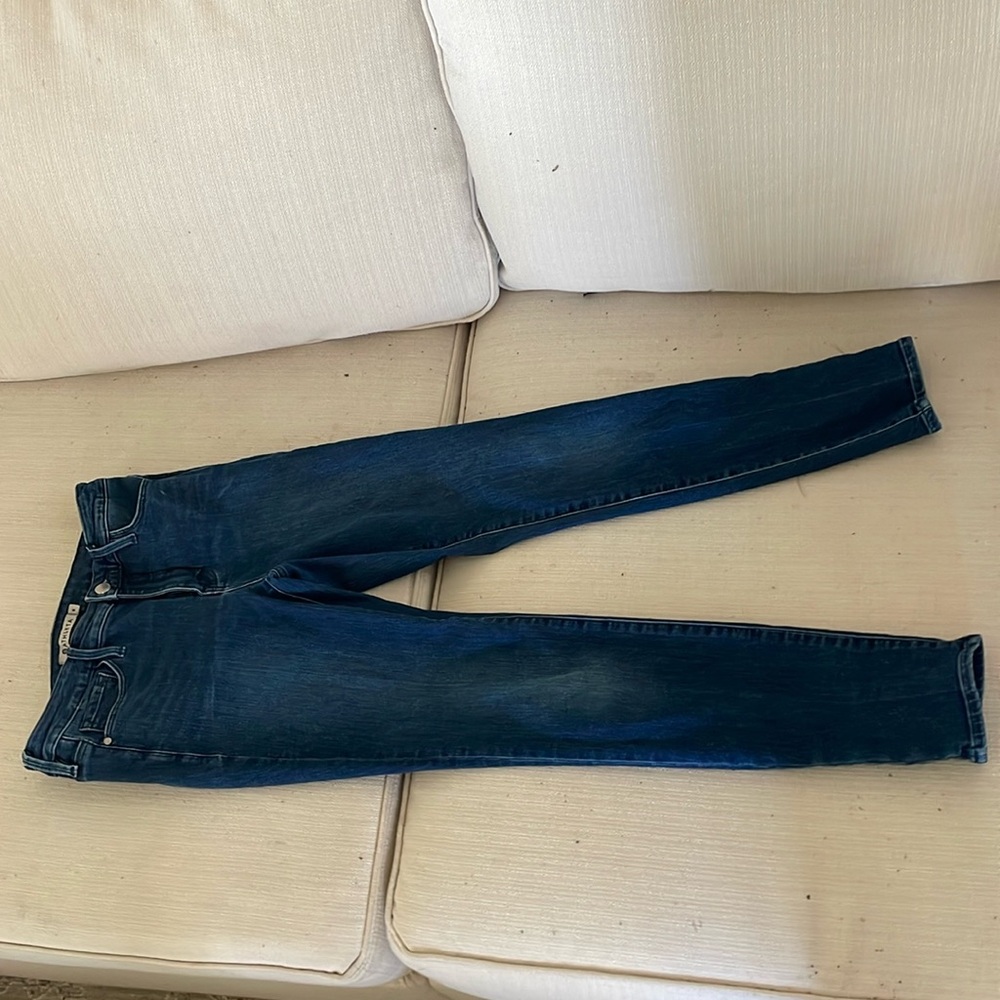 Athleta Size 6 Jeans! Great condition!
